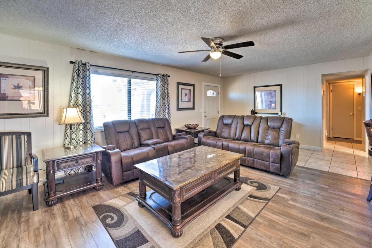 Lake Havasu Home With Pool - 2 Miles To Waterfront! Lake Havasu City Exterior foto