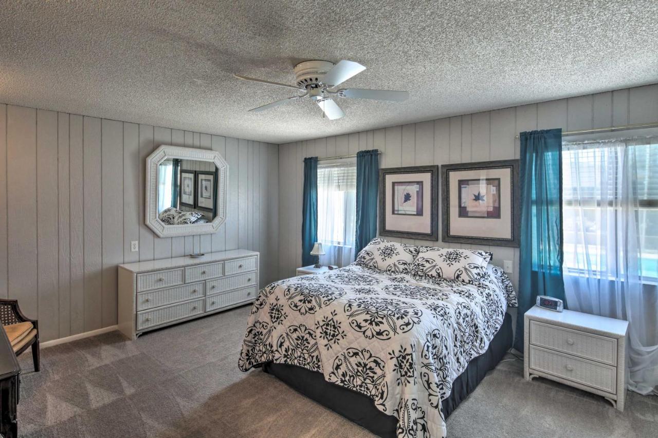 Lake Havasu Home With Pool - 2 Miles To Waterfront! Lake Havasu City Exterior foto
